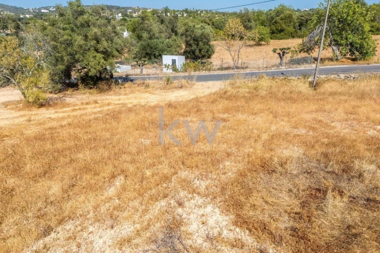 Terreno para Venda em Santa Barbara de Nexe Foto 5