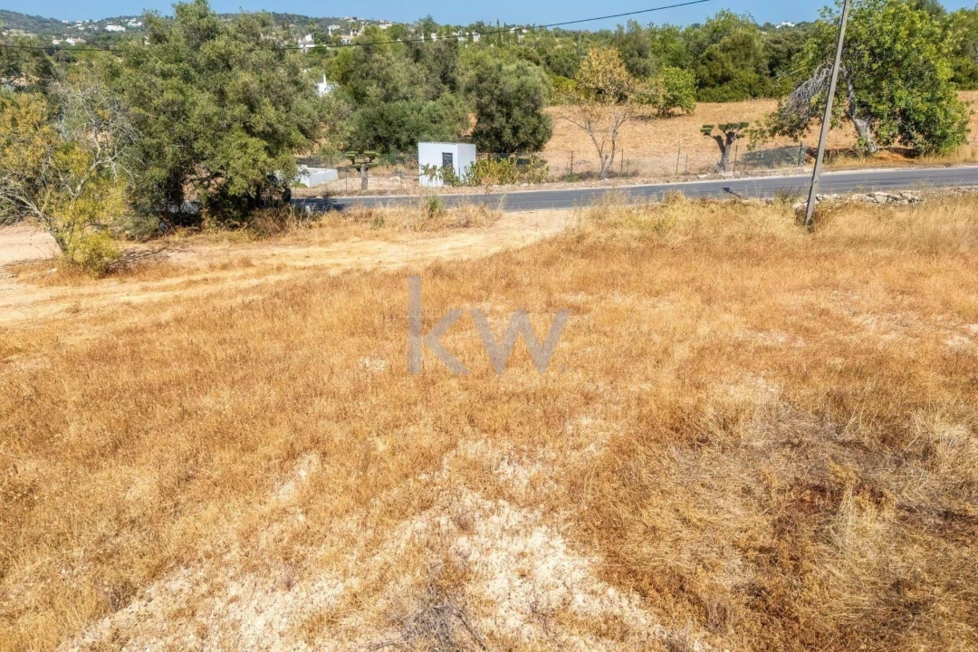 Terreno para Venda em Santa Barbara de Nexe Foto 5
