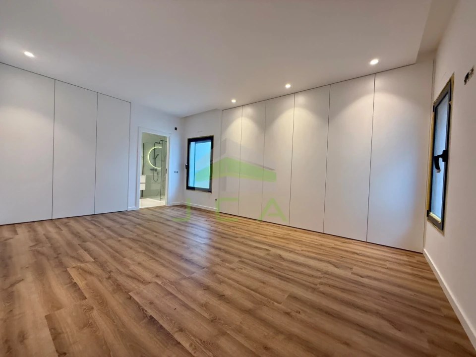 Moradia T3 para Venda em Leiria, Pousos, Barreira e Cortes Foto 19