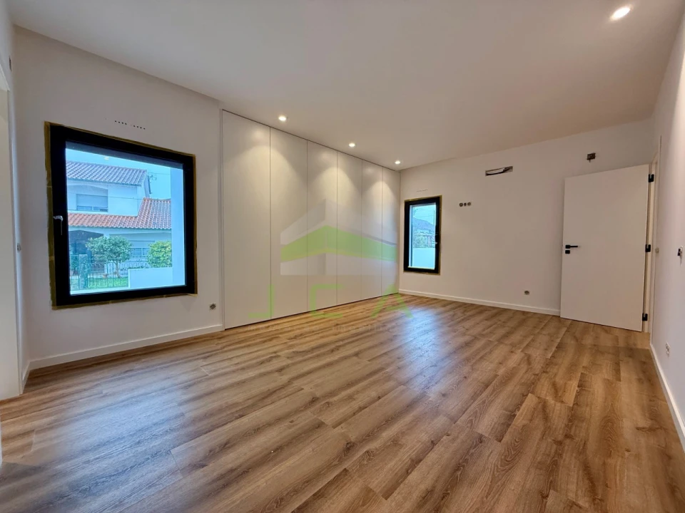 Moradia T3 para Venda em Leiria, Pousos, Barreira e Cortes Foto 20