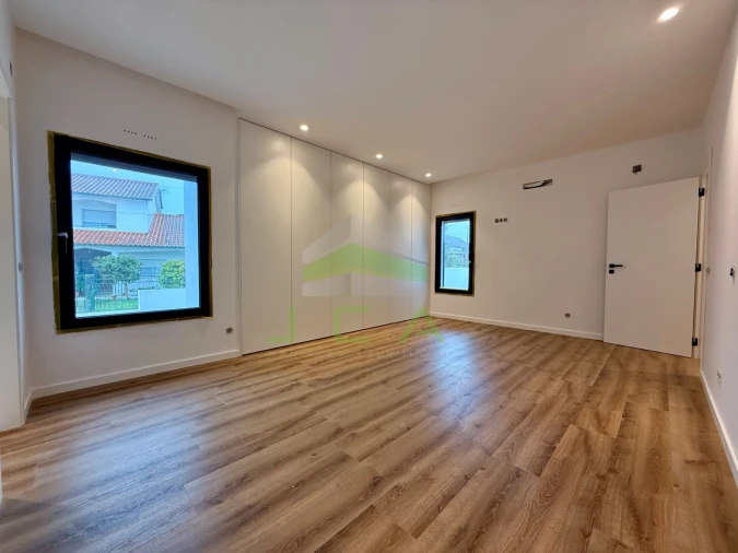 Moradia T3 para Venda em Leiria, Pousos, Barreira e Cortes Foto 20