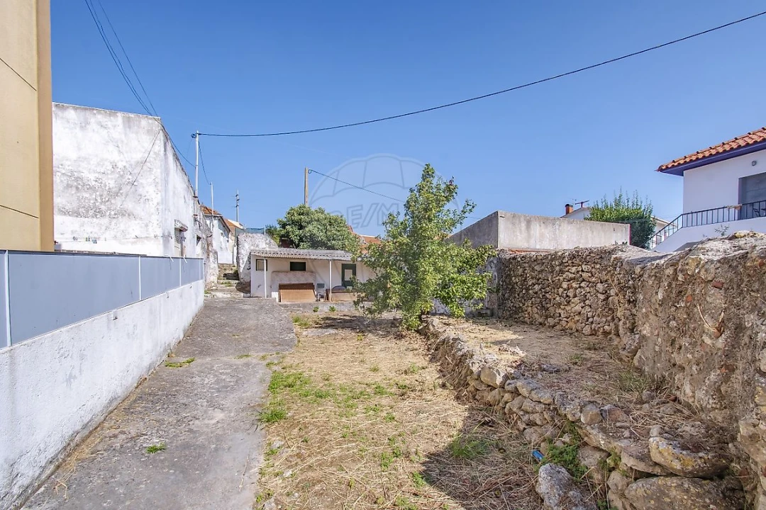 Moradia T3 para Venda em Santa Iria de Azoia, São João da Talha e Bobadela Foto 1