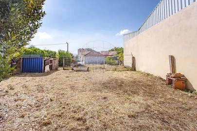 Moradia T3 para Venda em Santa Iria de Azoia, São João da Talha e Bobadela