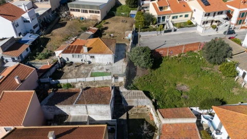 Moradia T3 para Venda em Santa Iria de Azoia, São João da Talha e Bobadela