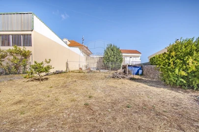 Moradia T3 para Venda em Santa Iria de Azoia, São João da Talha e Bobadela