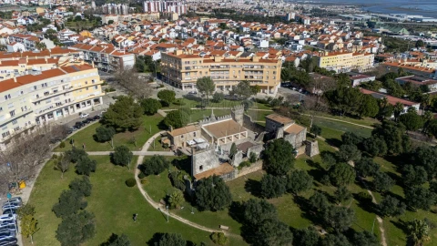 Moradia T3 para Venda em Santa Iria de Azoia, São João da Talha e Bobadela