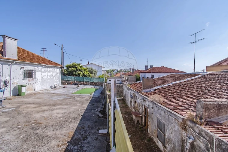 Moradia T3 para Venda em Santa Iria de Azoia, São João da Talha e Bobadela Foto 6