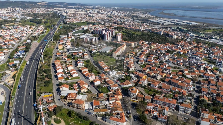 Moradia T3 para Venda em Santa Iria de Azoia, São João da Talha e Bobadela Foto 21