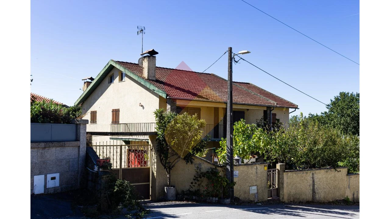 Moradia T3 para Venda em São Pedro de France Foto 1