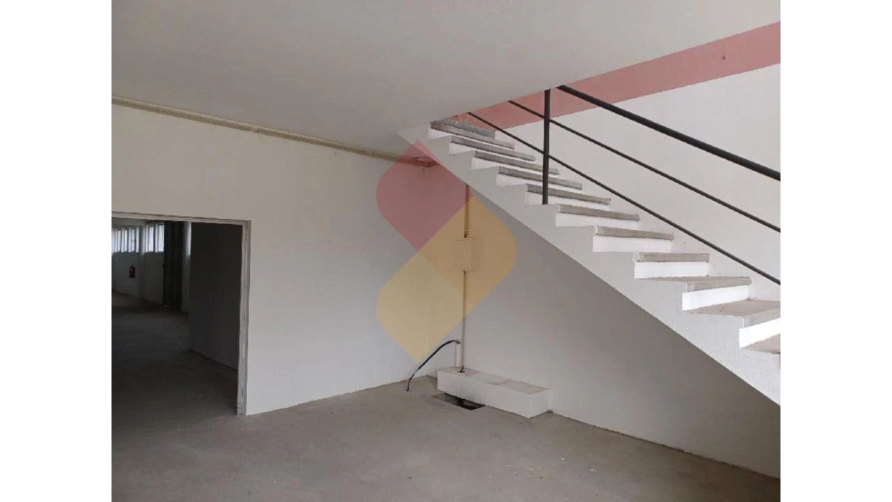 Armazém para Venda em Mangualde, Mesquitela e Cunha Alta Foto 4