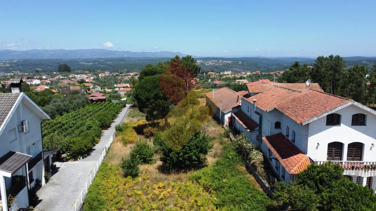 Terreno para Venda em Silgueiros Foto 1