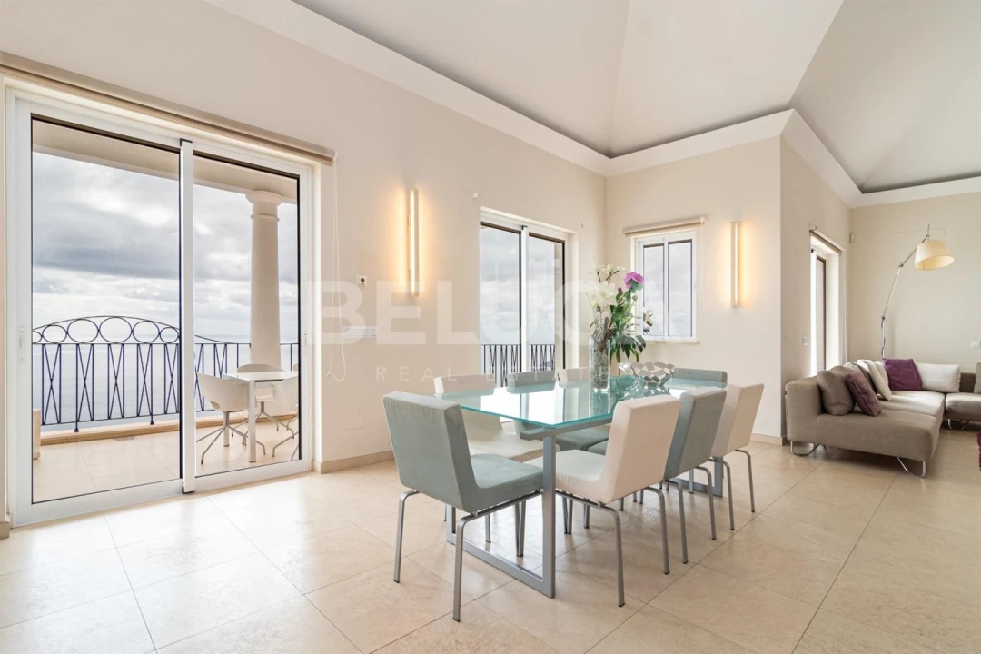 Moradia T4 para Venda em Funchal (Santa Maria Maior) Foto 7