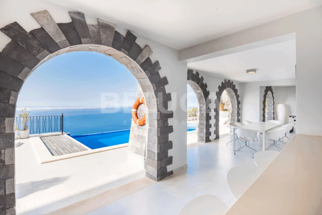 Moradia T4 para Venda em Funchal (Santa Maria Maior) Foto 22