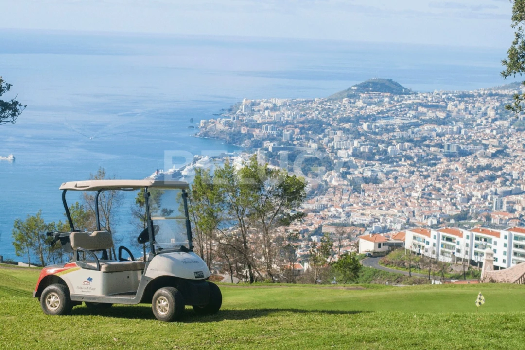 Moradia T4 para Venda em Funchal (Santa Maria Maior) Foto 51