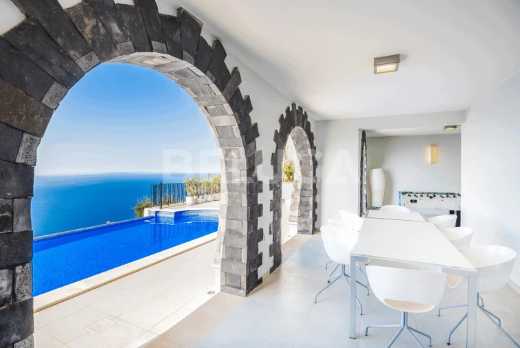 Moradia T4 para Venda em Funchal (Santa Maria Maior) Foto 23