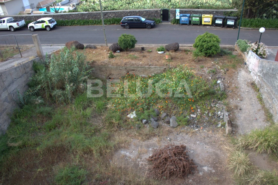 Terreno para Venda em Paul do Mar Foto 57