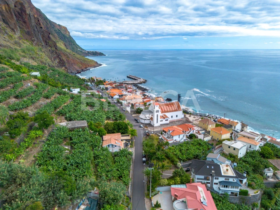 Terreno para Venda em Paul do Mar Foto 20