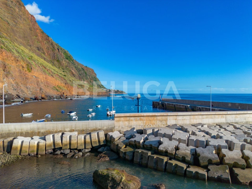 Terreno para Venda em Paul do Mar Foto 70