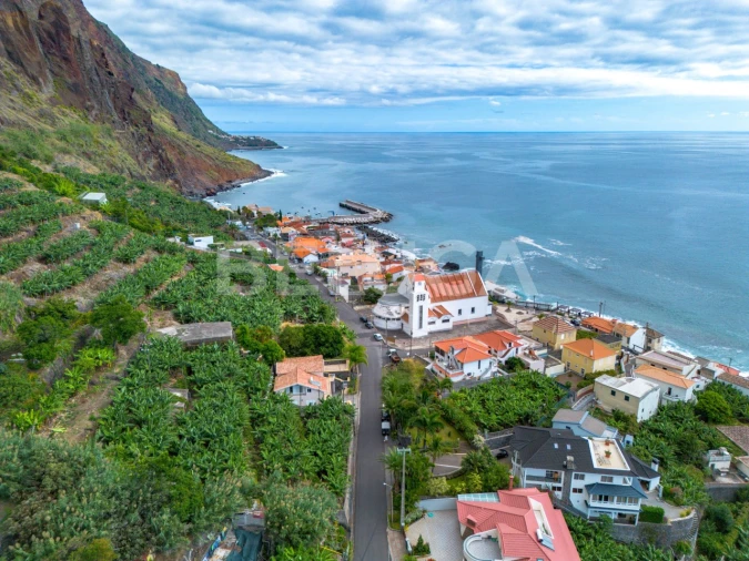 Terreno para Venda em Paul do Mar Foto 20