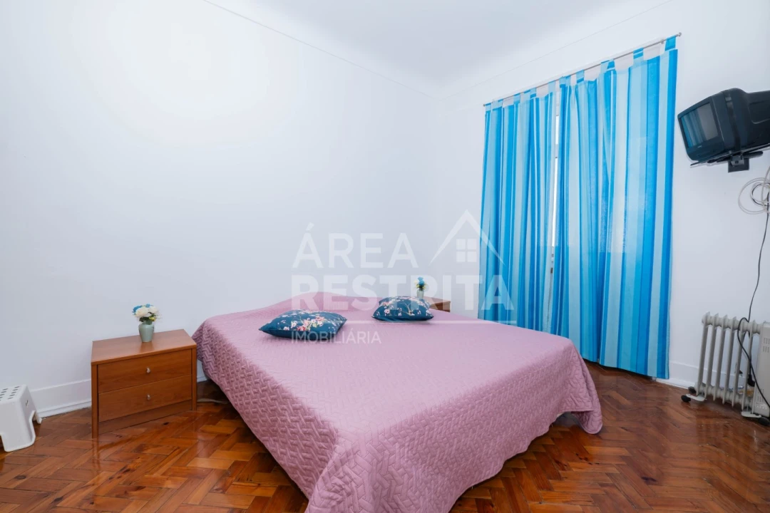 Apartamento T3 para Venda em Campo de Ourique Foto 26