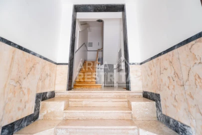 Apartamento T3 para Venda em Campo de Ourique