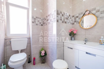 Apartamento T3 para Venda em Campo de Ourique