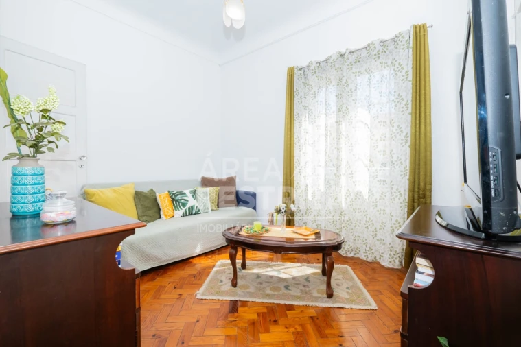 Apartamento T3 para Venda em Campo de Ourique Foto 14