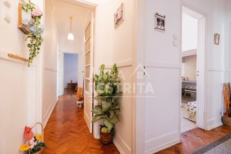 Apartamento T3 para Venda em Campo de Ourique Foto 22