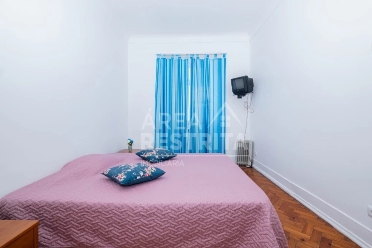Apartamento T3 para Venda em Campo de Ourique Foto 27