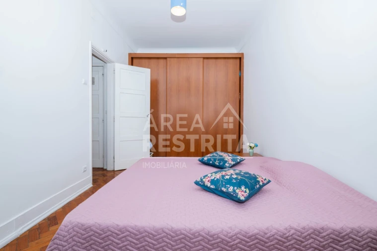 Apartamento T3 para Venda em Campo de Ourique Foto 31