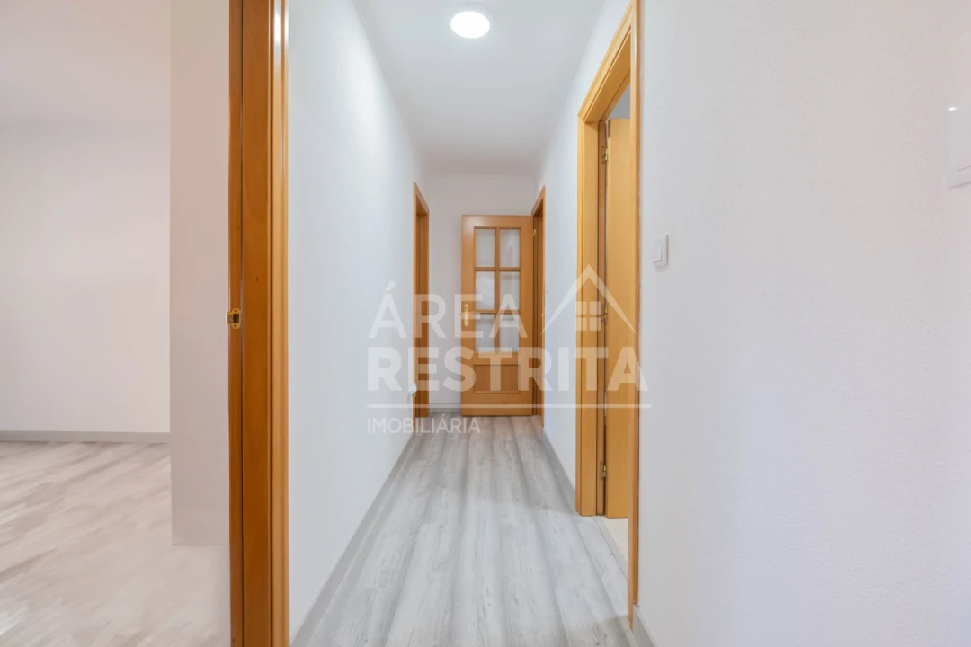 Apartamento T3 para Venda em Alhos Vedros Foto 31