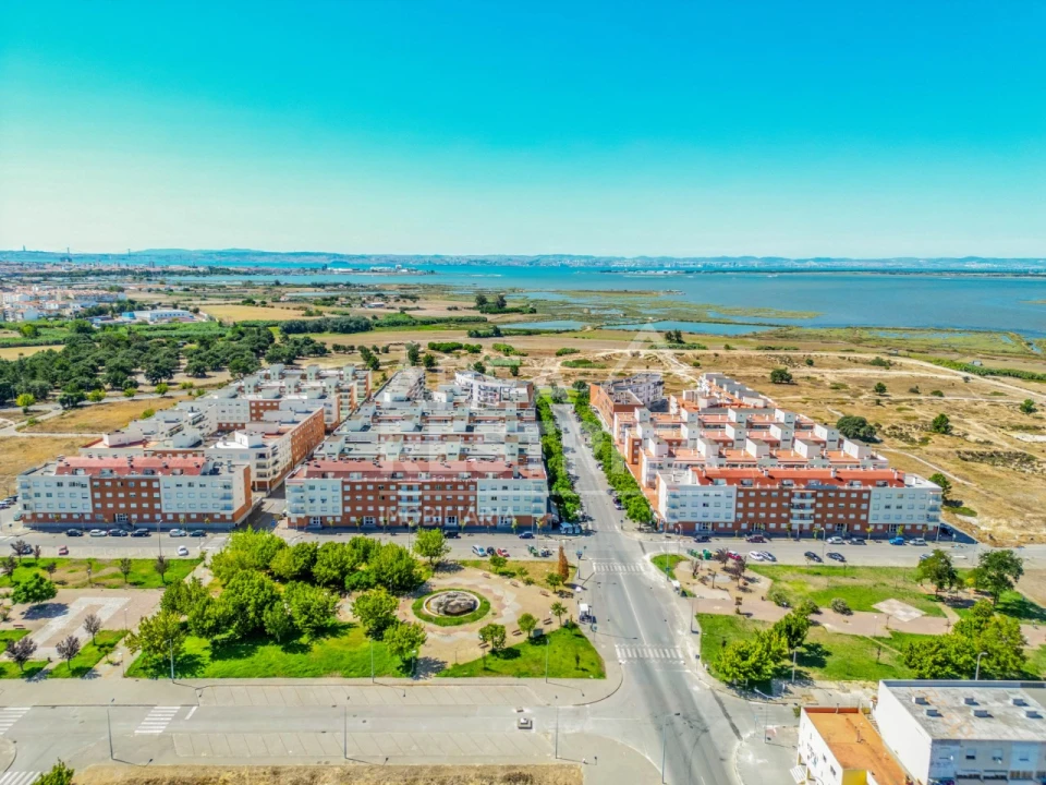 Apartamento T3 para Venda em Alhos Vedros Foto 51