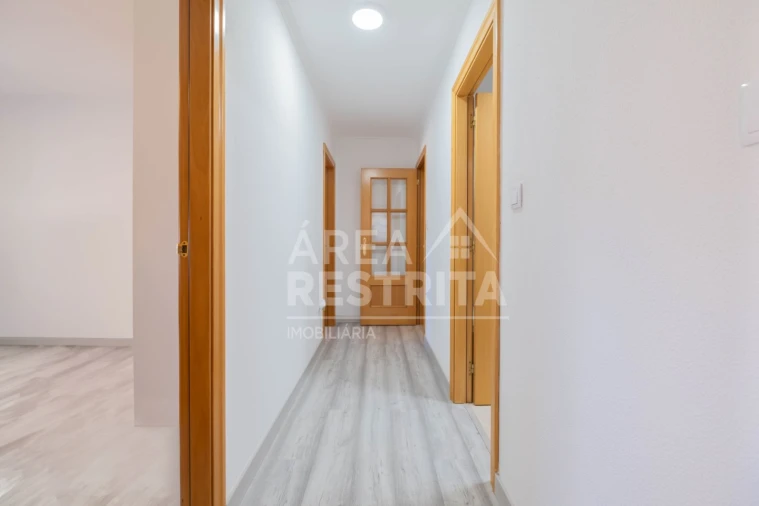 Apartamento T3 para Venda em Alhos Vedros Foto 31