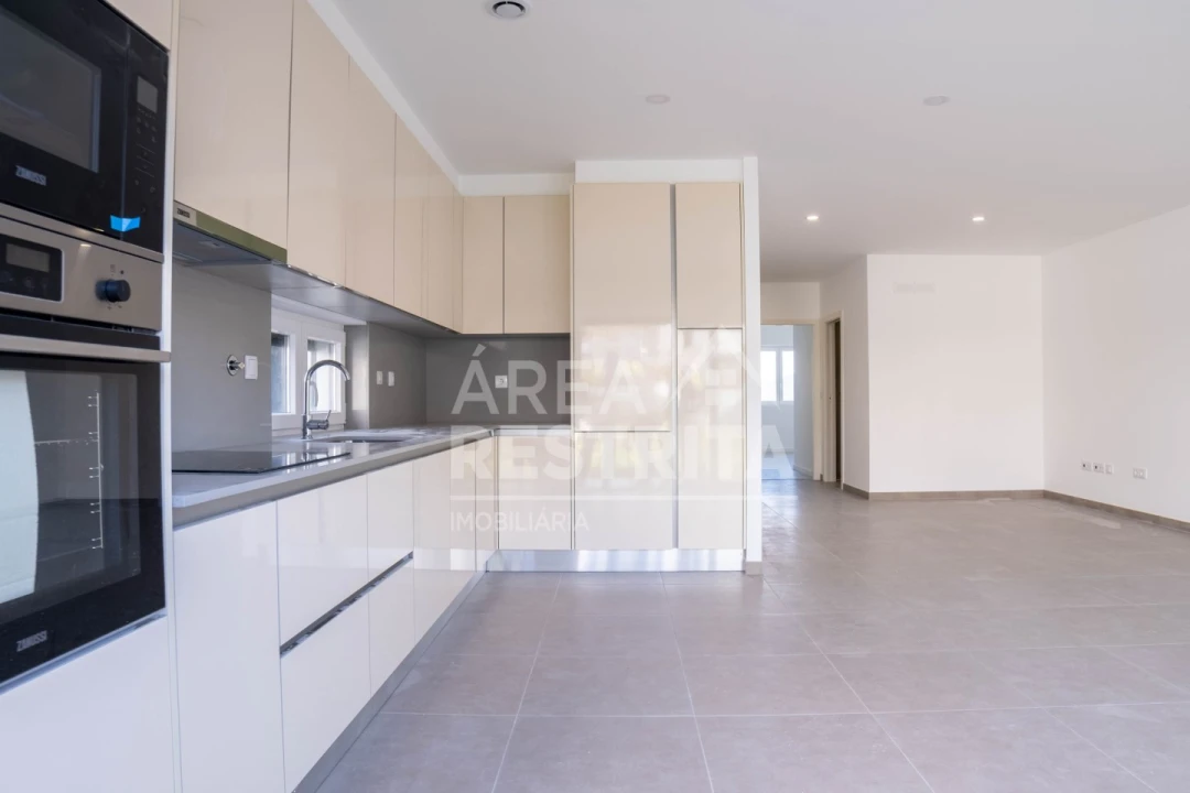 Moradia T2 para Venda em Freiria Foto 6