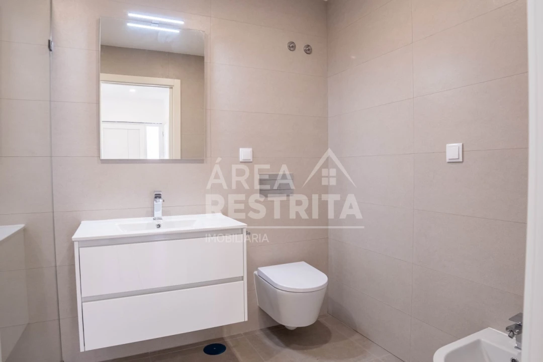 Moradia T2 para Venda em Freiria Foto 12