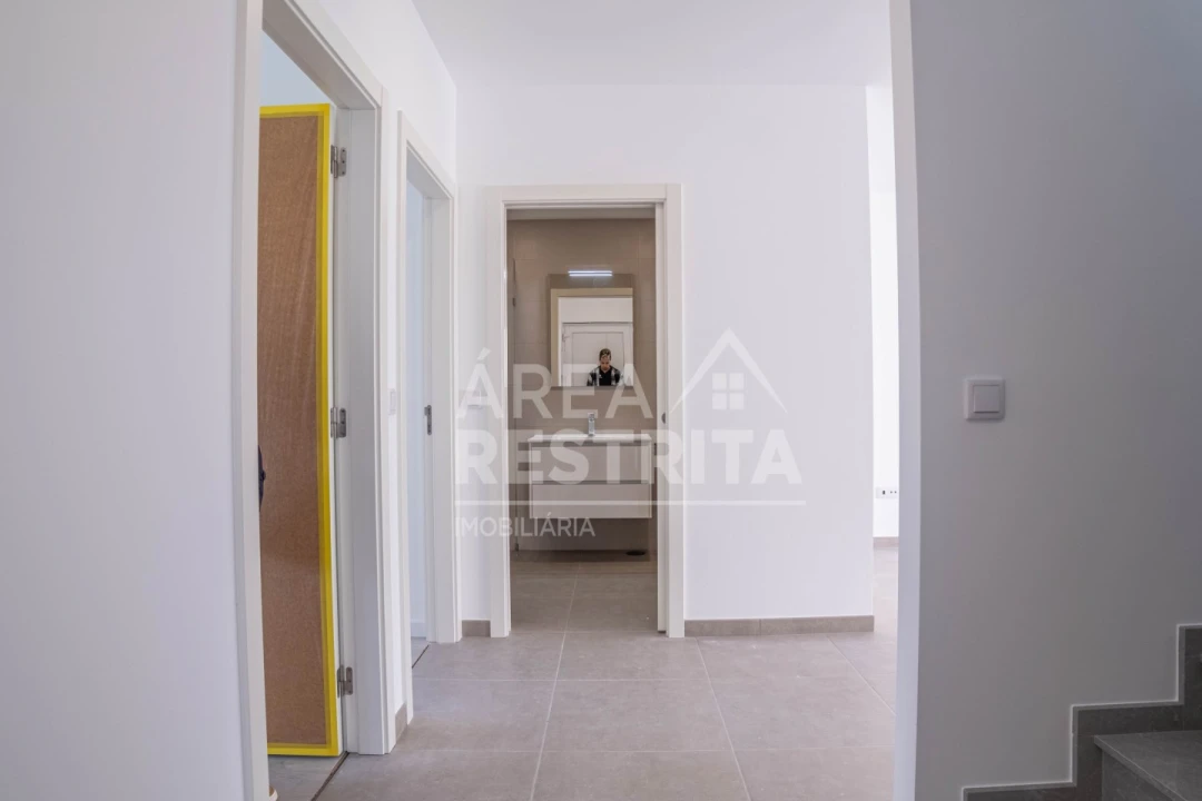 Moradia T2 para Venda em Freiria Foto 14