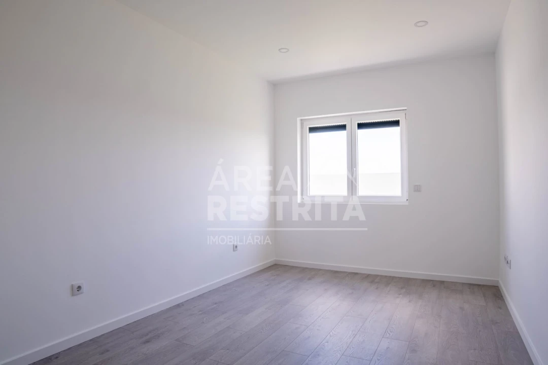 Moradia T2 para Venda em Freiria Foto 19