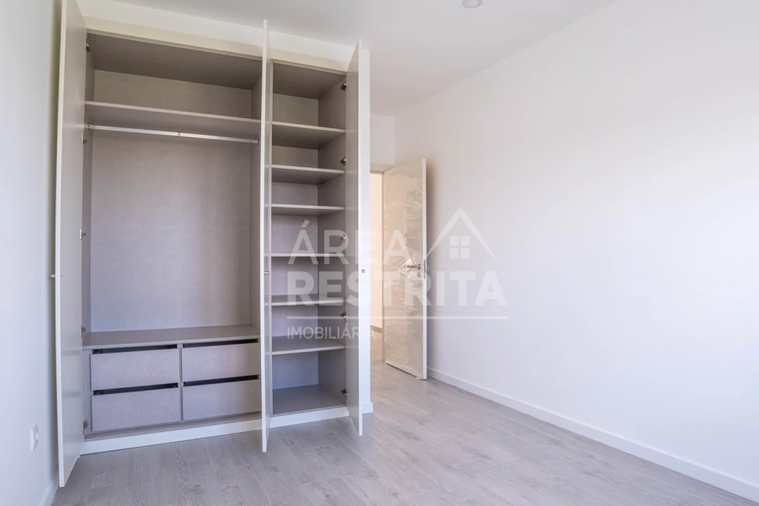 Moradia T2 para Venda em Freiria Foto 21