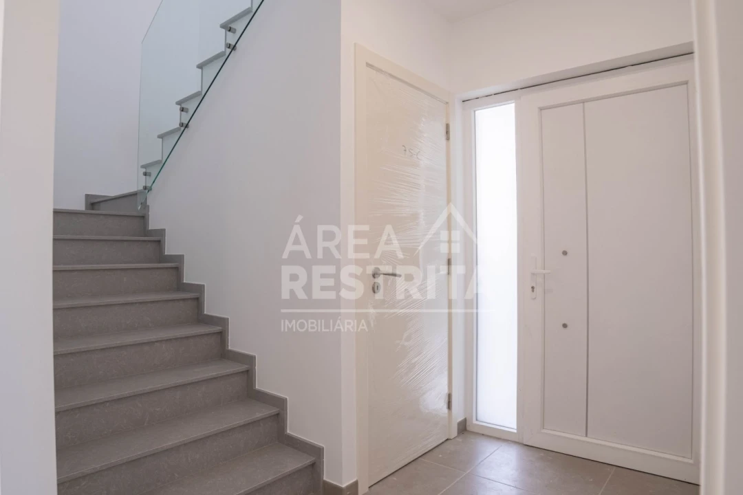 Moradia T2 para Venda em Freiria Foto 23