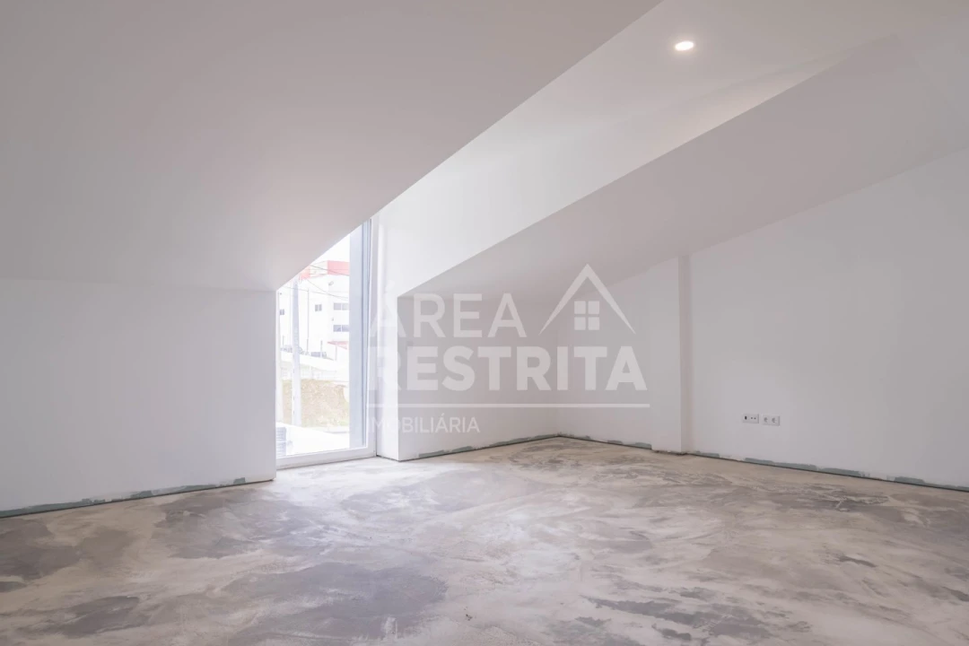 Moradia T2 para Venda em Freiria Foto 30