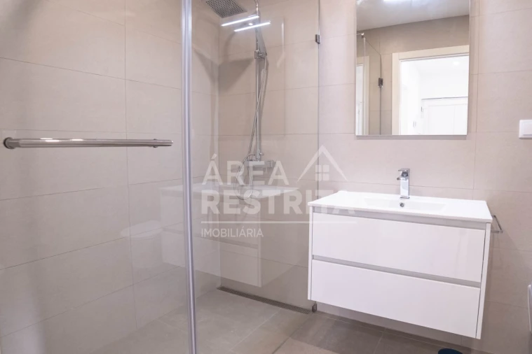 Moradia T2 para Venda em Freiria Foto 15