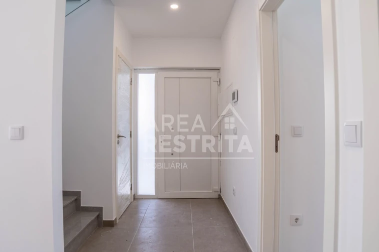 Moradia T2 para Venda em Freiria Foto 11