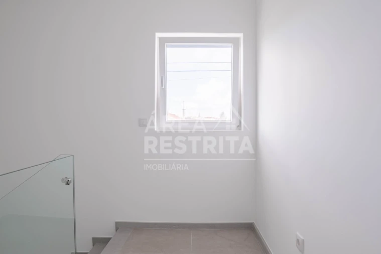 Moradia T2 para Venda em Freiria Foto 25