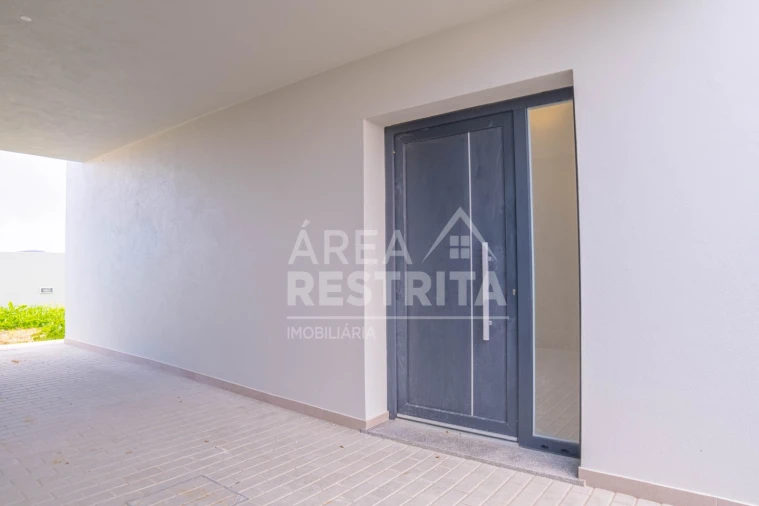 Moradia T2 para Venda em Freiria Foto 35