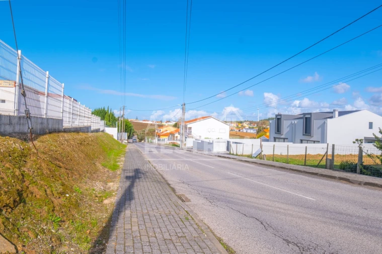 Moradia T2 para Venda em Freiria Foto 44