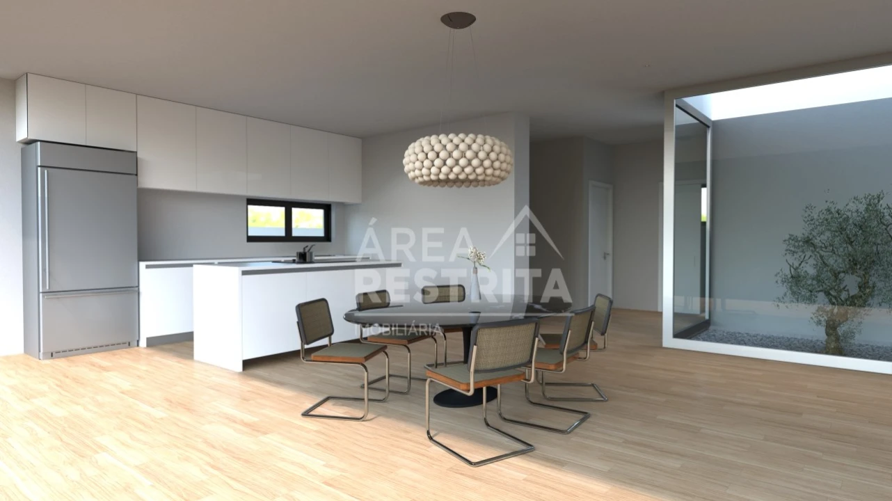 Moradia T4 para Venda em Azeitão (São Lourenço e São Simão) Foto 1