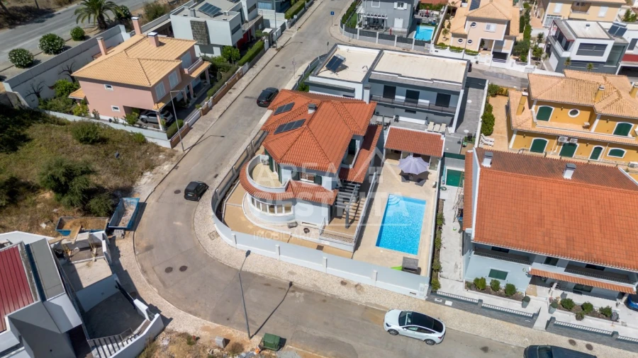 Moradia T5 para Venda em Gambia-Pontes-Alto da Guerra Foto 1