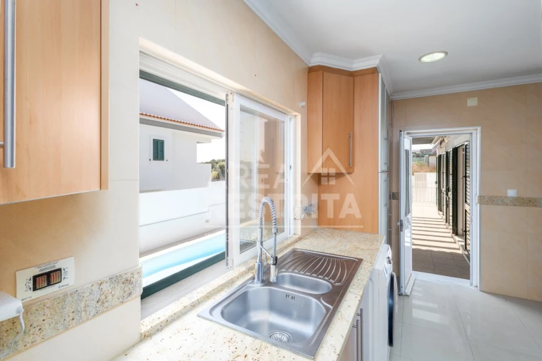 Moradia T5 para Venda em Gambia-Pontes-Alto da Guerra Foto 13