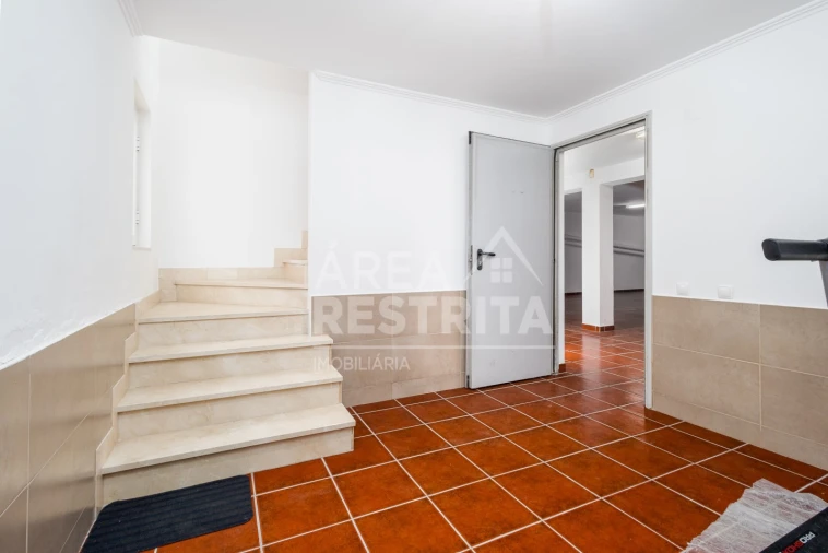 Moradia T5 para Venda em Gambia-Pontes-Alto da Guerra Foto 43