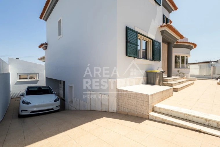 Moradia T5 para Venda em Gambia-Pontes-Alto da Guerra Foto 53